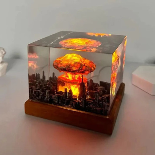 vkusna nocna lampa ($39.99 USD)